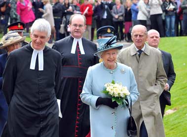 queen visits norwich